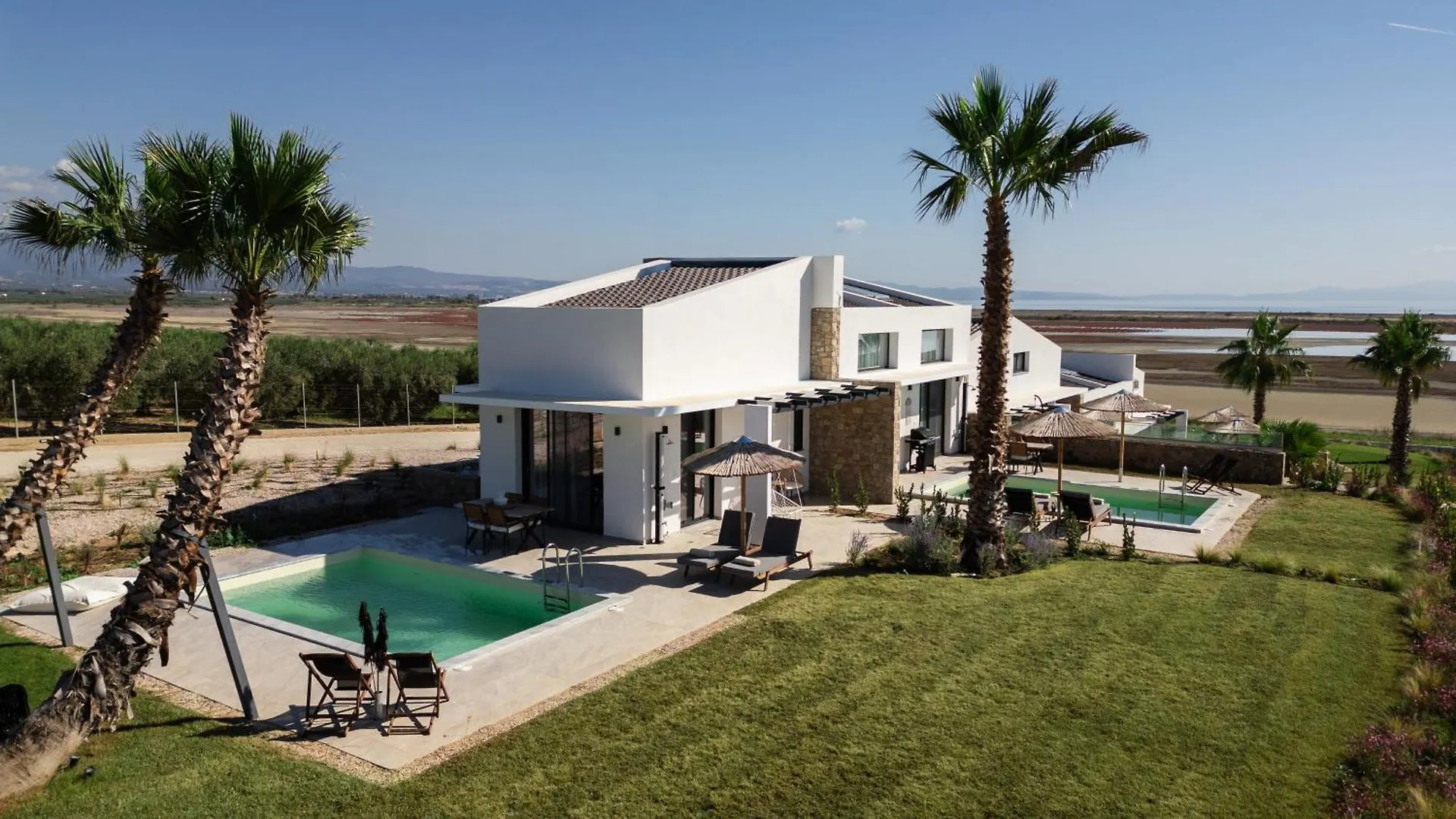Flamingo View Suites & Villas Nea Poteidaia 0*,  Greece