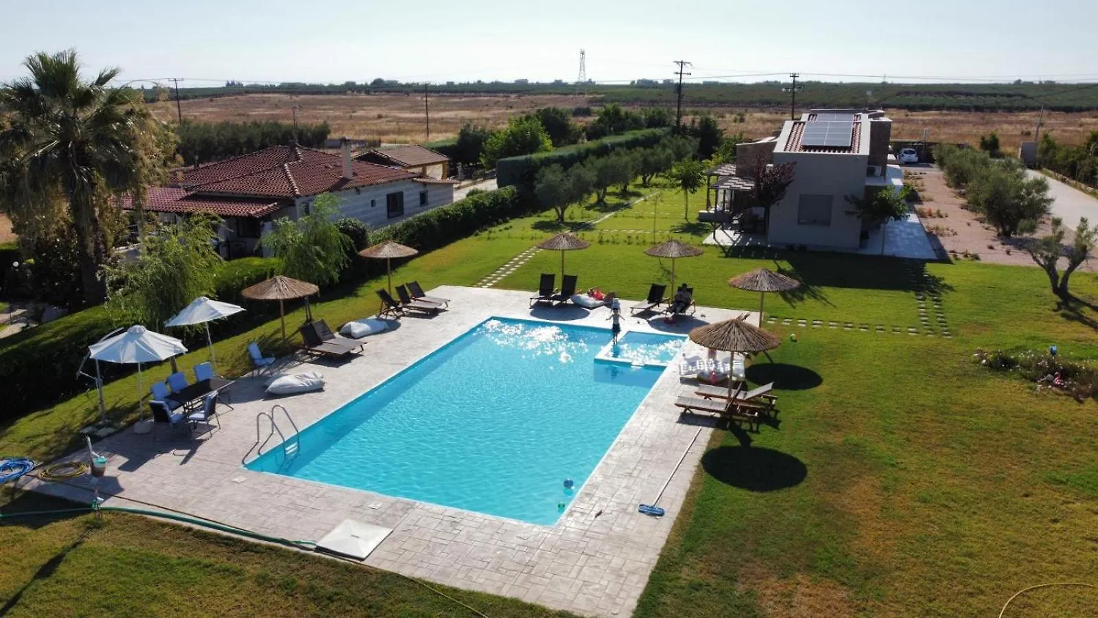 מלון דירות נאה פוטידאה Flamingo View Suites & Villas