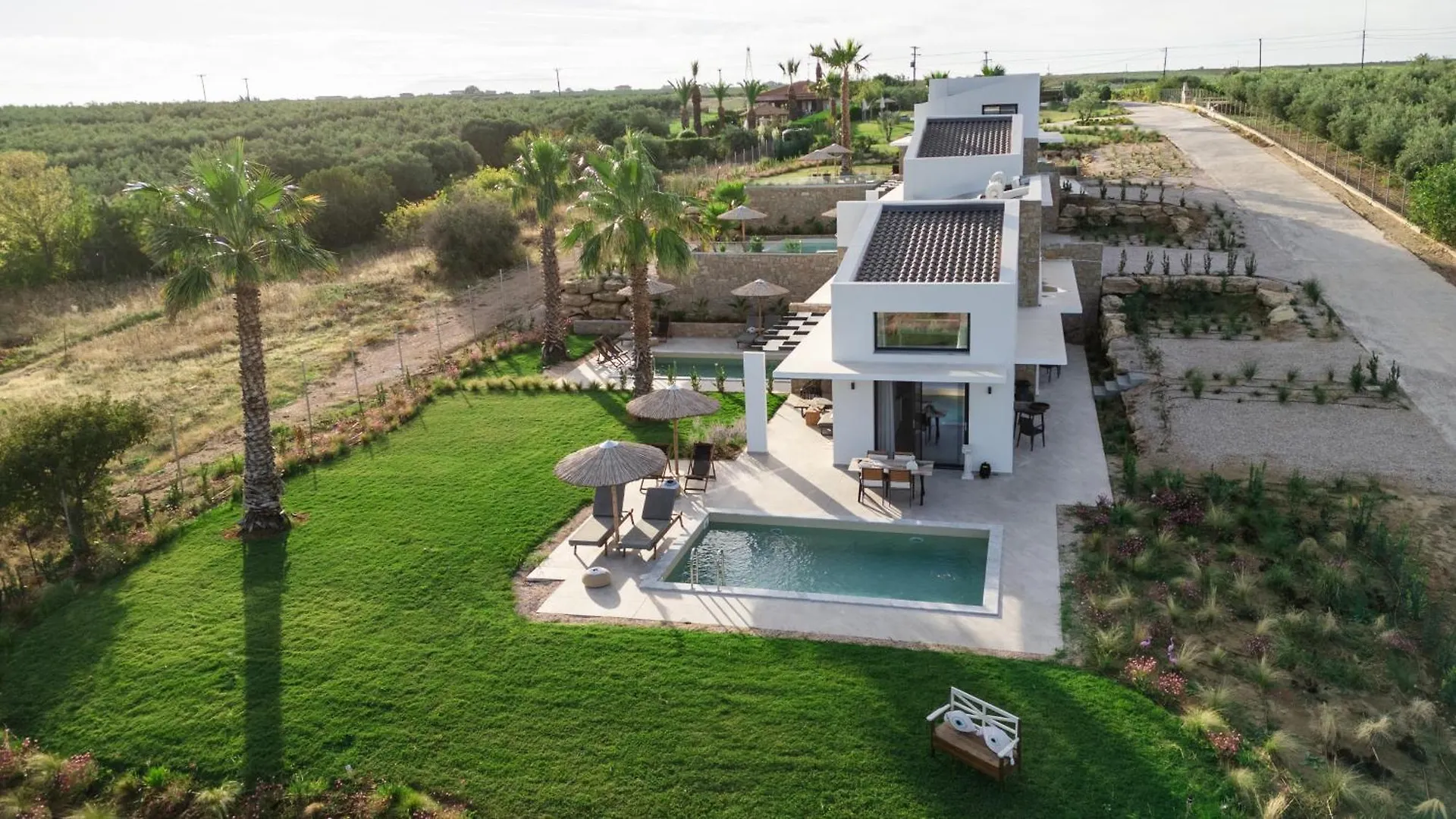 Flamingo View Suites & Villas Nea Poteidaia Aparthotel