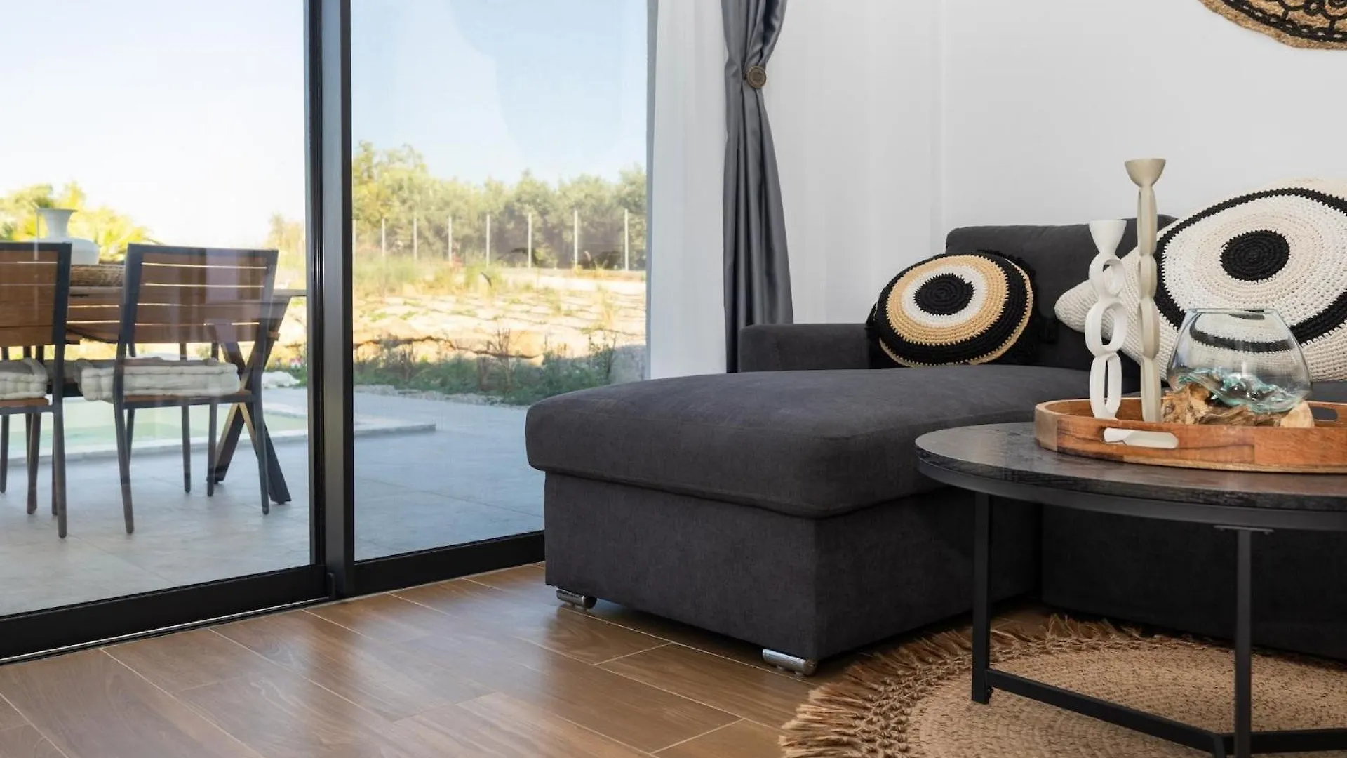 Flamingo View Suites & Villas Nea Poteidaia Aparthotel