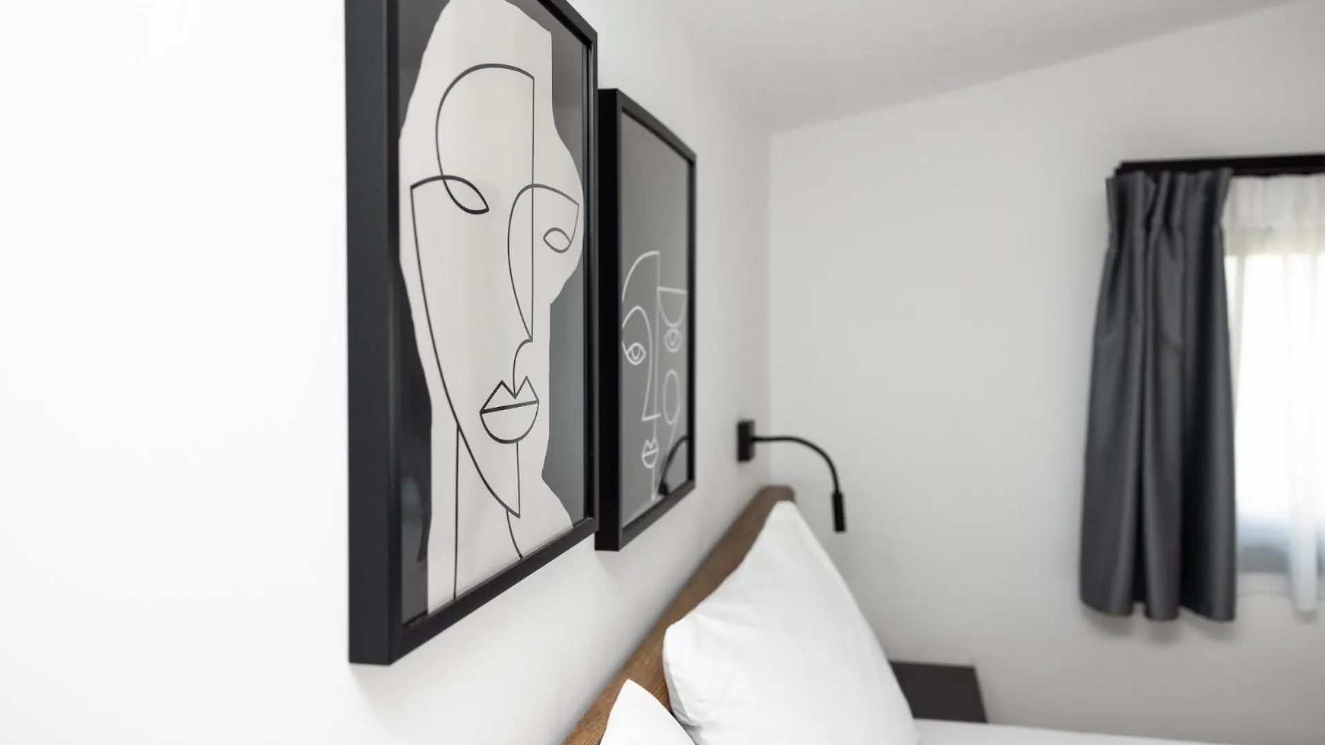 Flamingo View Suites & Villas Nea Poteidaia Aparthotel