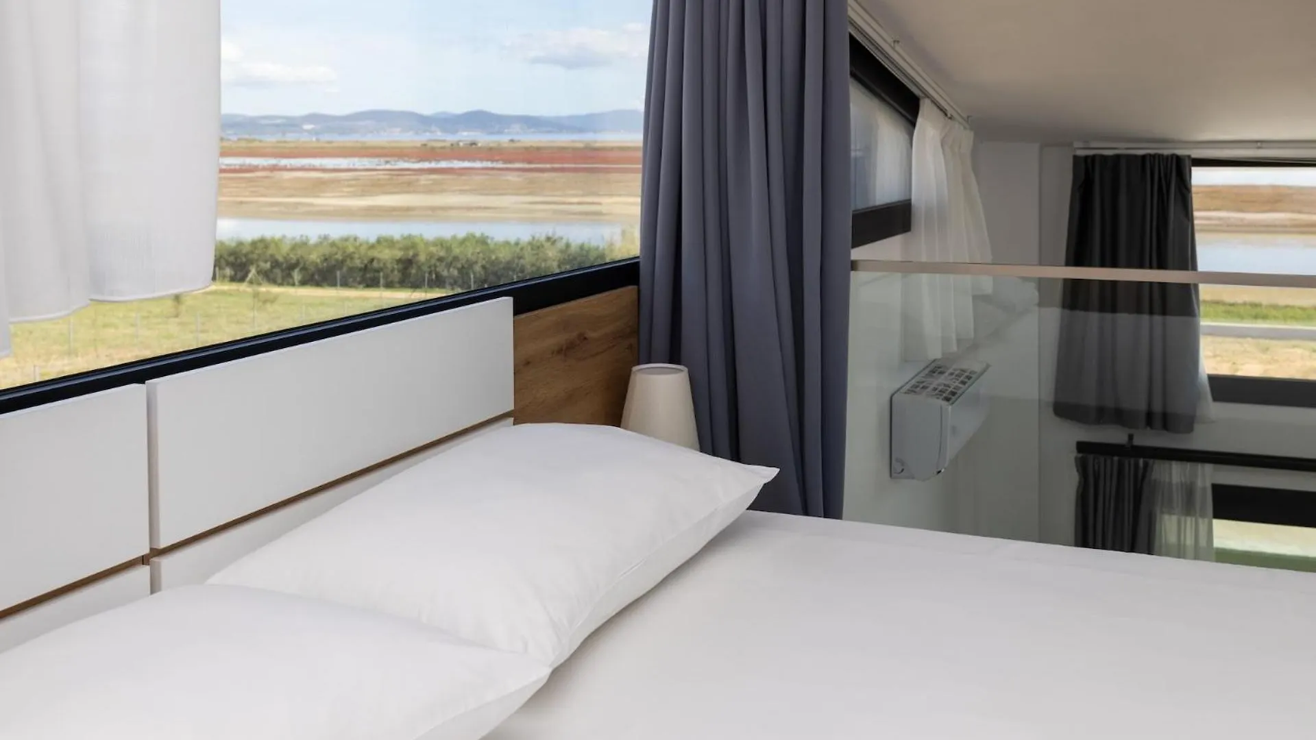 Flamingo View Suites & Villas Nea Poteidaia 0*,  Greece