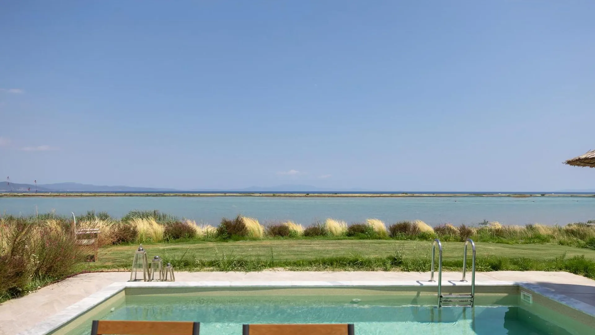 Flamingo View Suites & Villas 尼坡帝 公寓式酒店